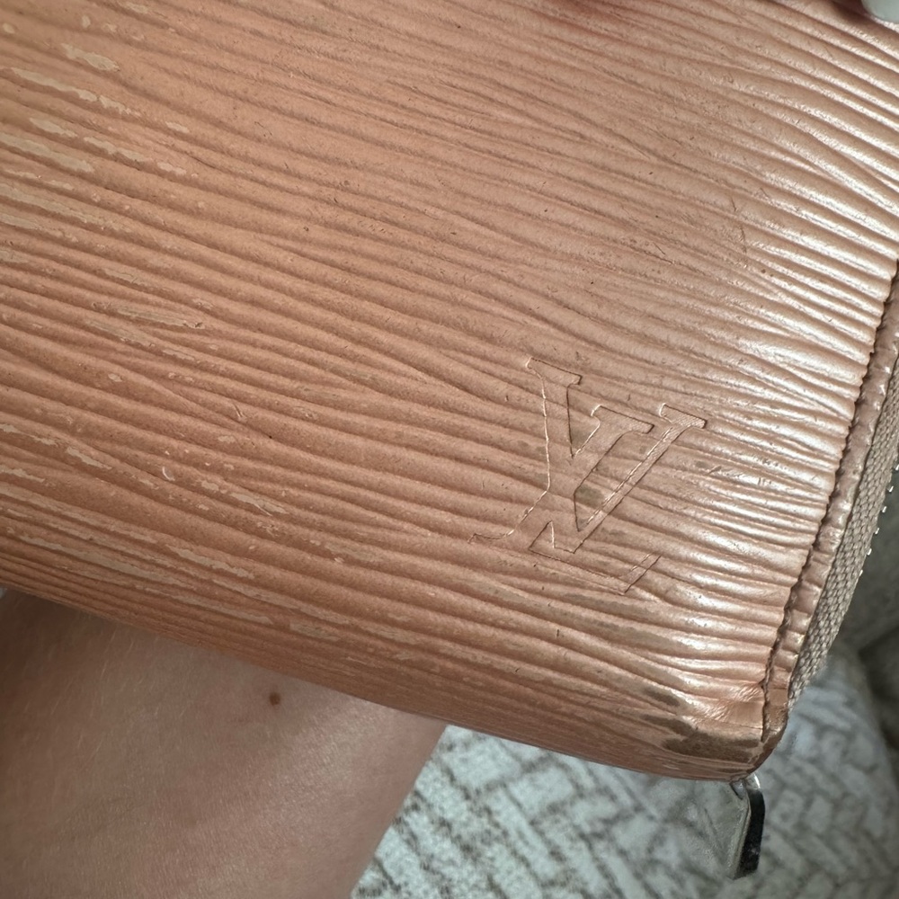 Louis Vuitton Pink Epi Leather Wallet